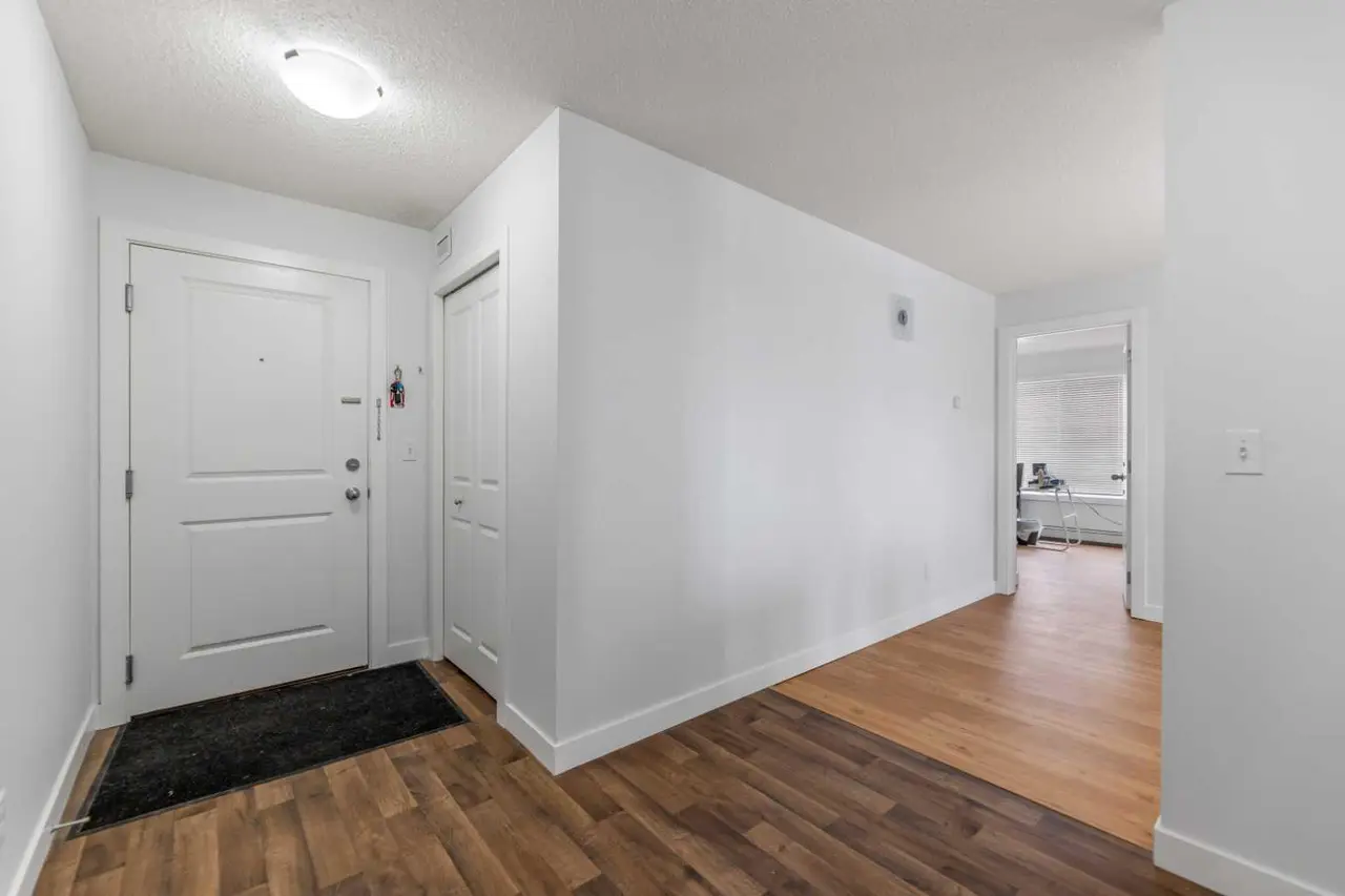 224, 195 Kincora Glen Road 