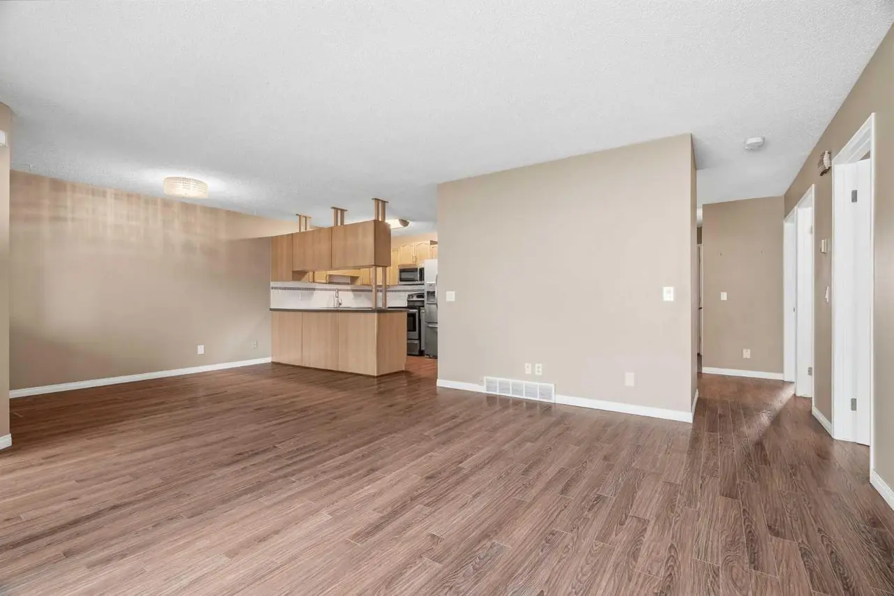 11 Macewan Park Heights NW