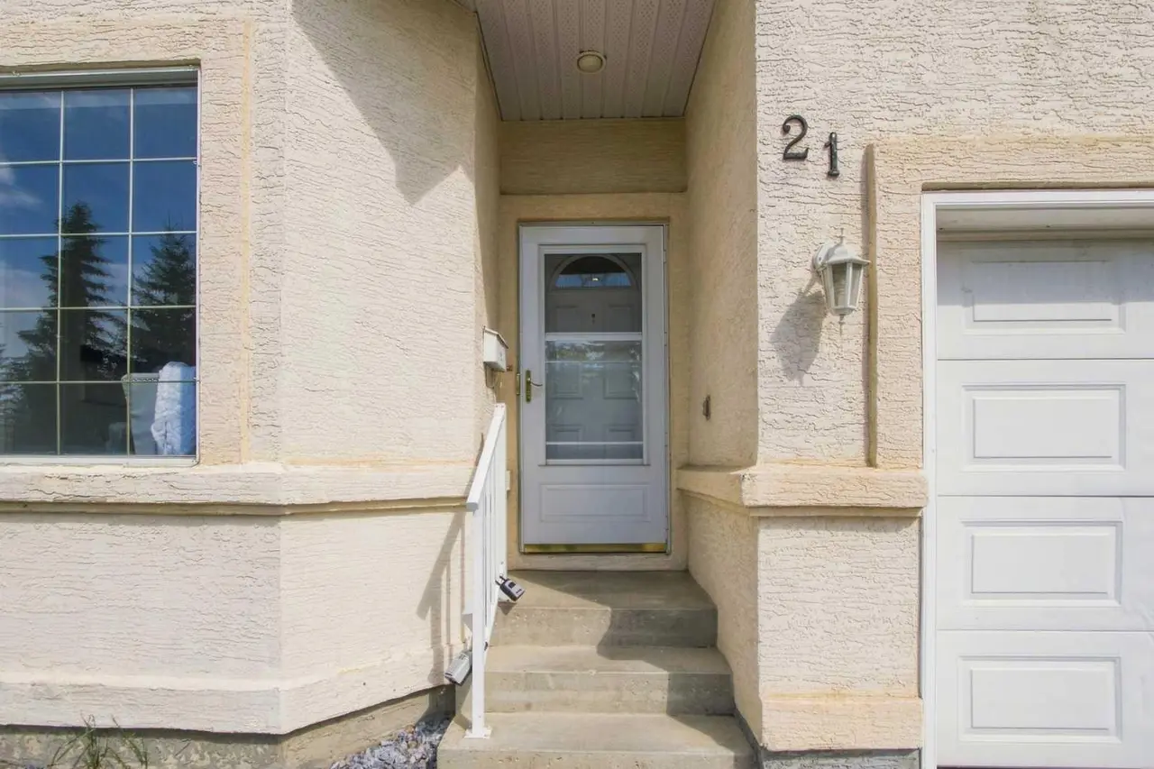 21 Scimitar Heath NW