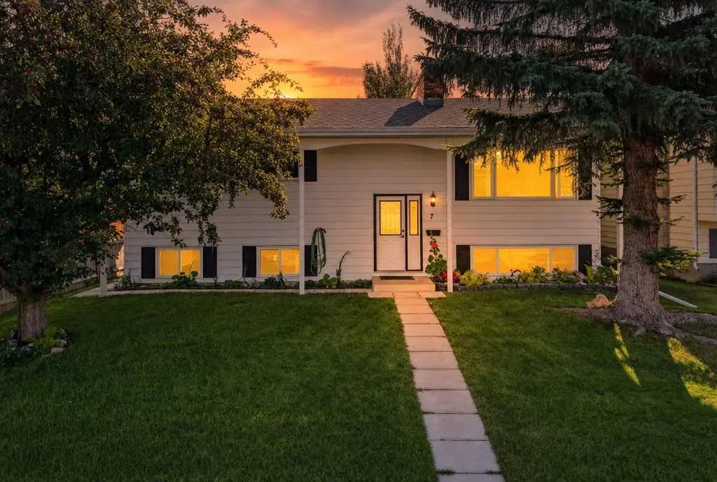 7 Halman Crescent