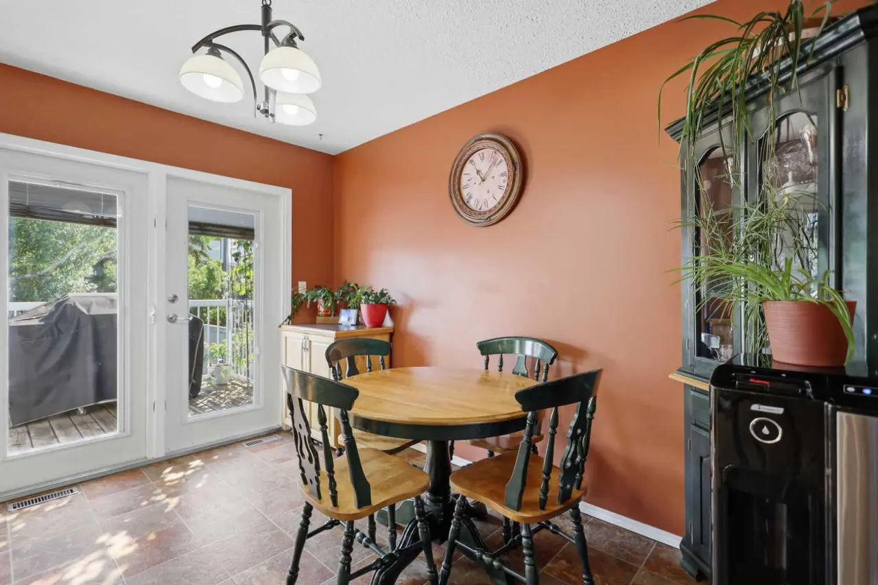 7 Halman Crescent 