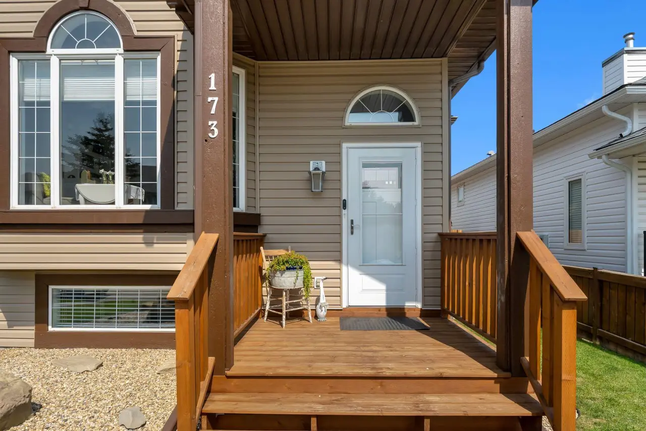 173 Harvest Rose Circle NE