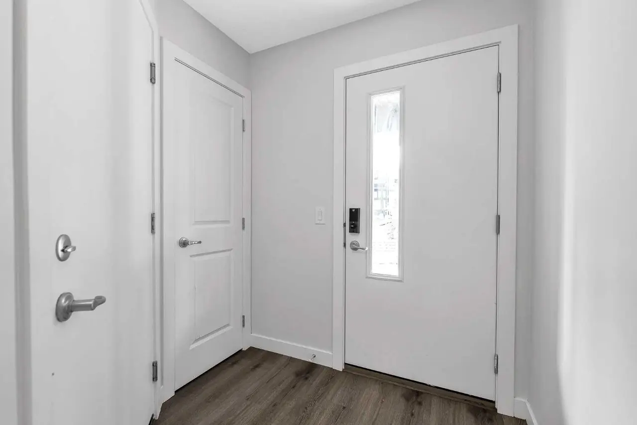512, 16 Evanscrest Park NW