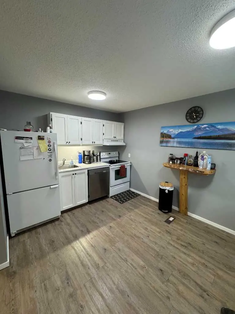 7830 Cedar Wood Park  