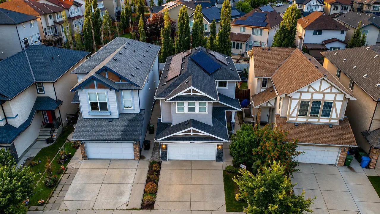 725 NEW BRIGHTON Drive SE