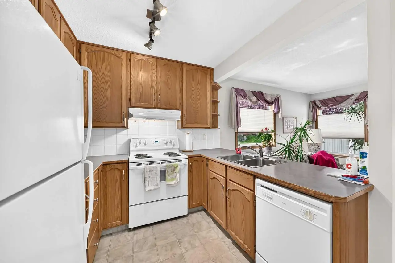 20 Everstone Place SW