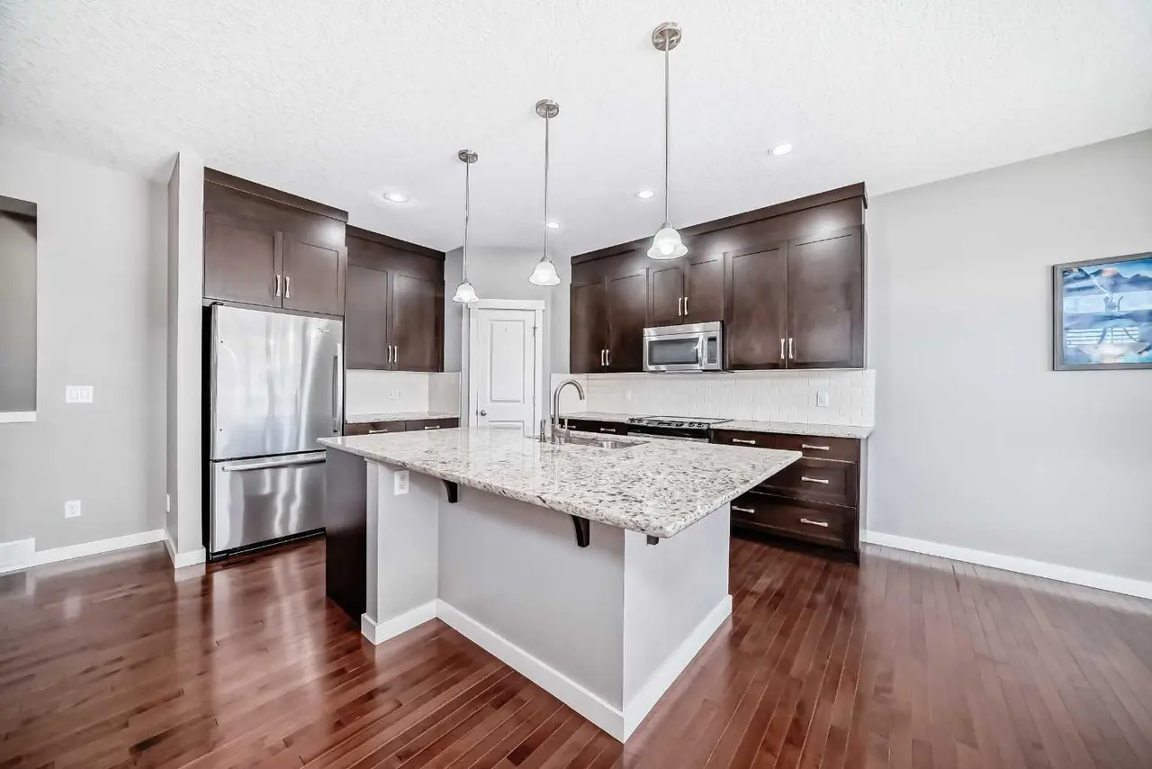 112 Chaparral Valley View SE