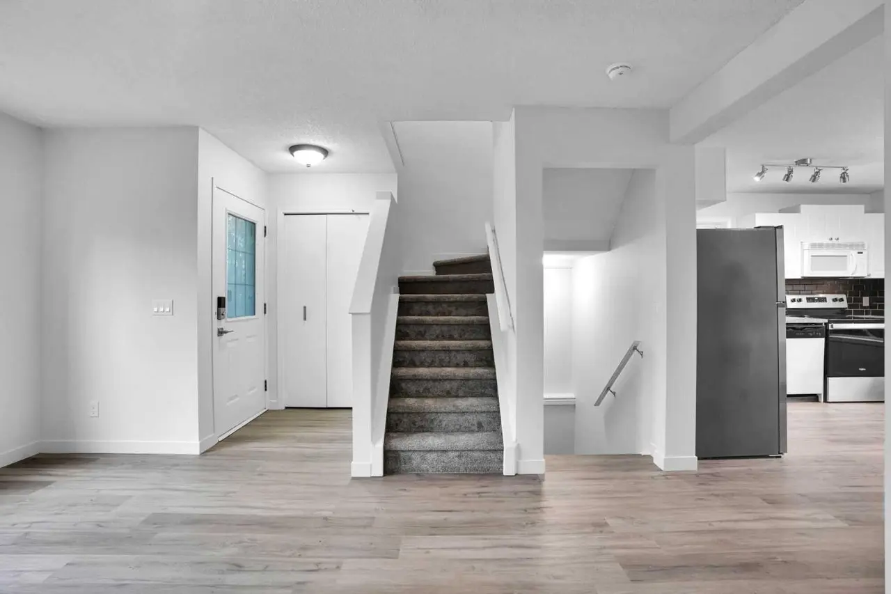 145 Bridleglen Road SW