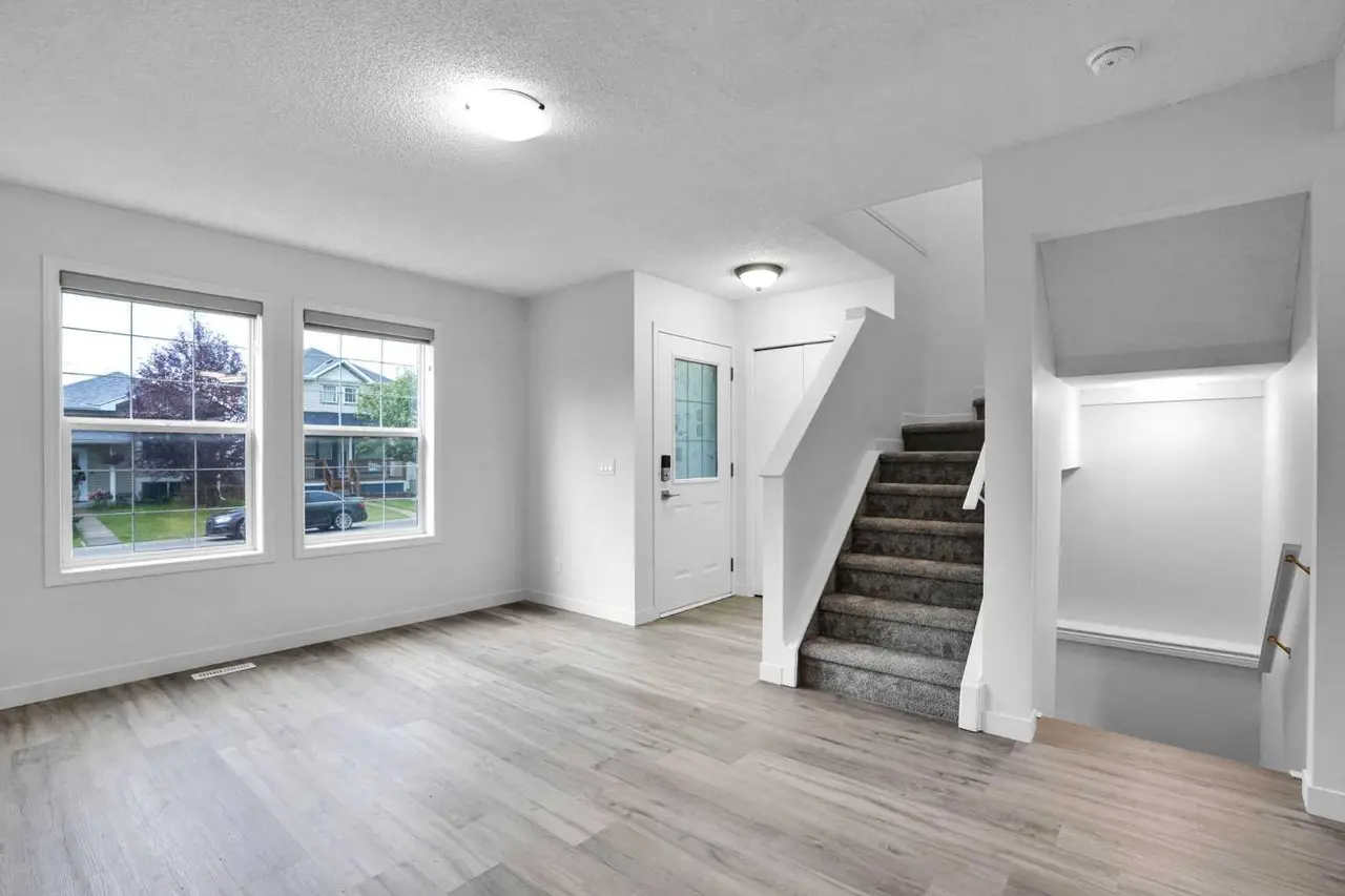 145 Bridleglen Road SW