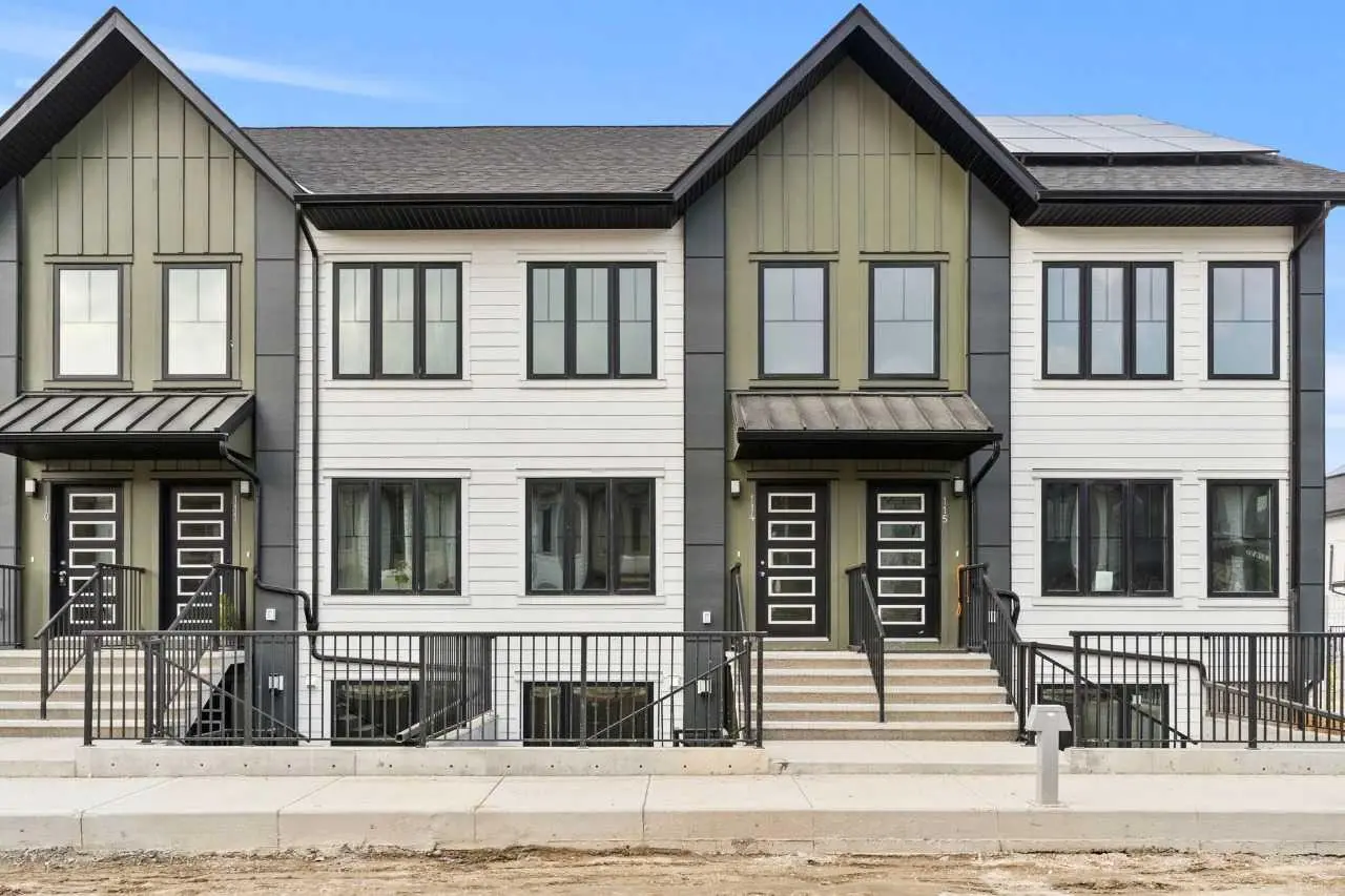203, 40 Livingston Parade NE