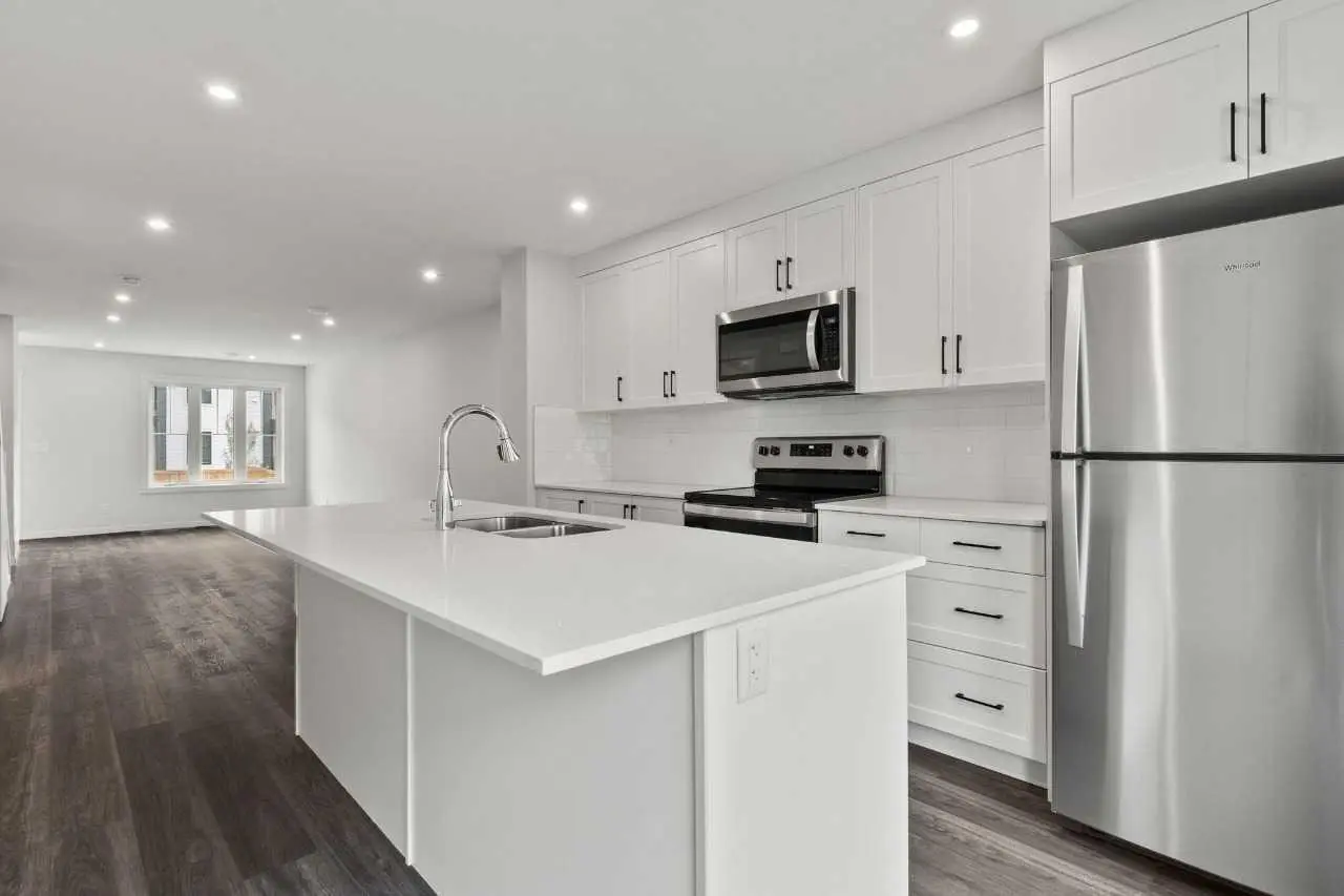 203, 40 Livingston Parade NE