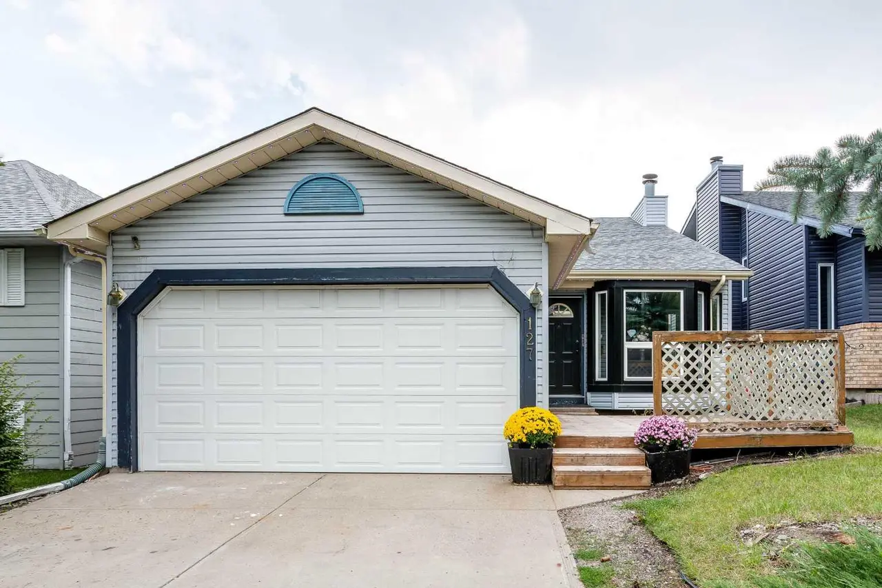 127 Shawinigan Drive SW