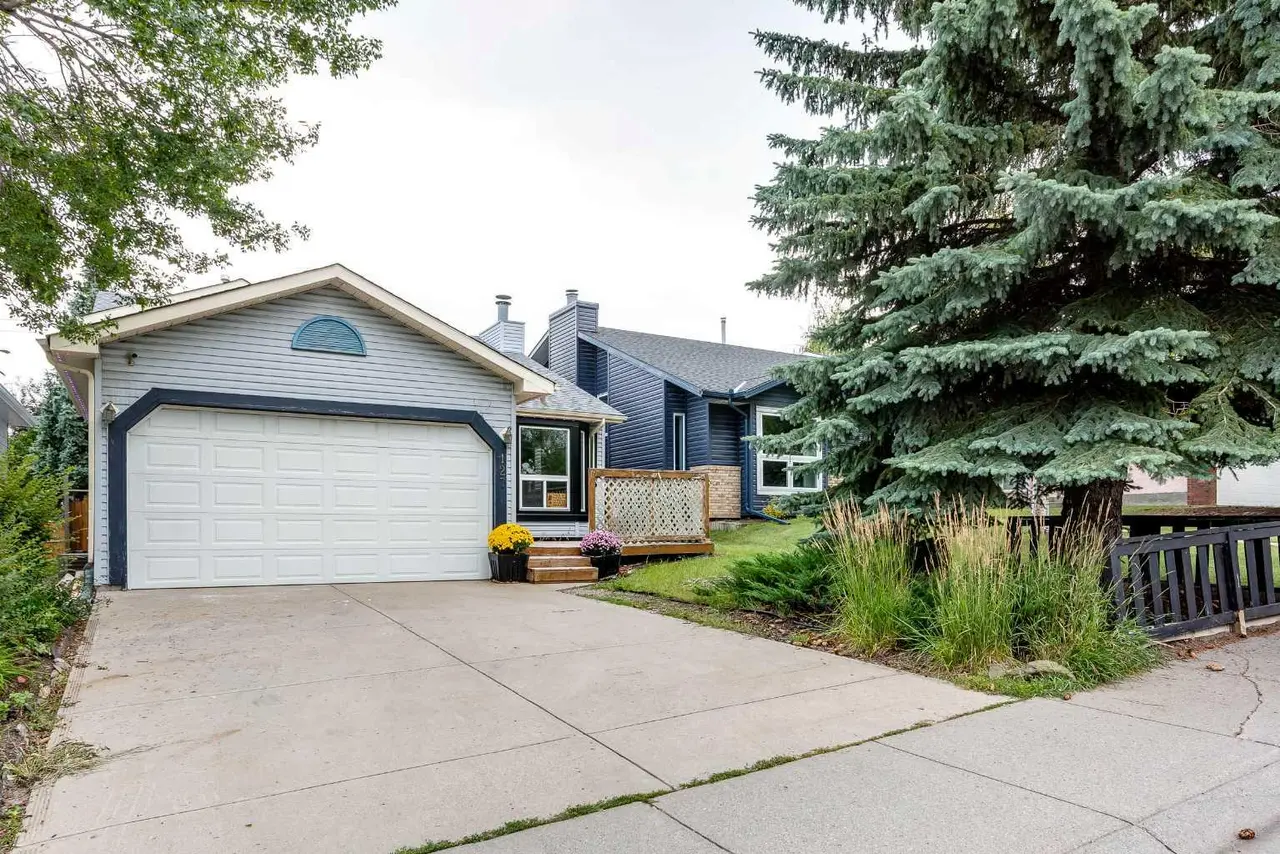 127 Shawinigan Drive SW