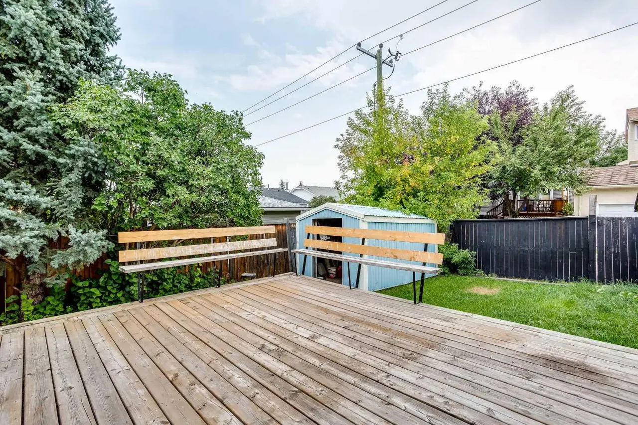 127 Shawinigan Drive SW
