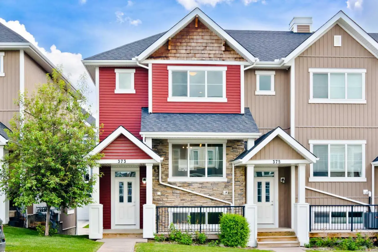 373 Nolancrest Heights NW