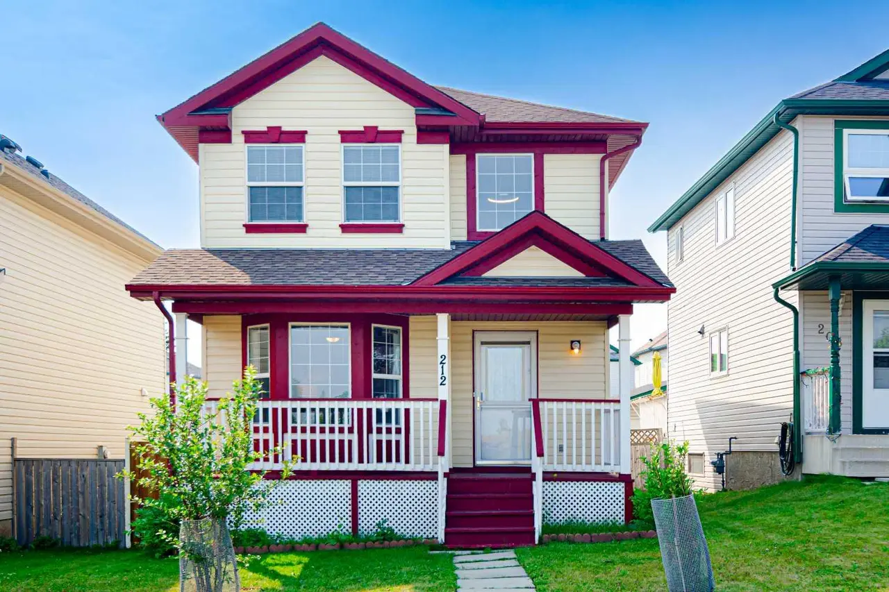 212 Hidden Hills Road NW