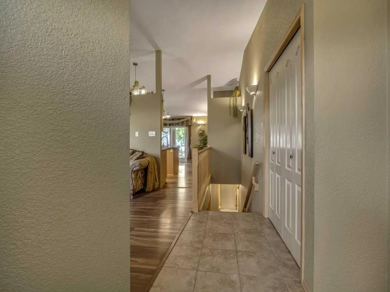 66 Heritage Road W