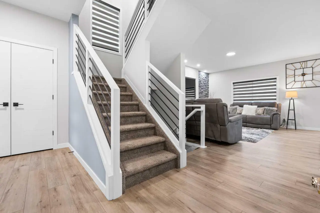308 Coopersfield Rise SW