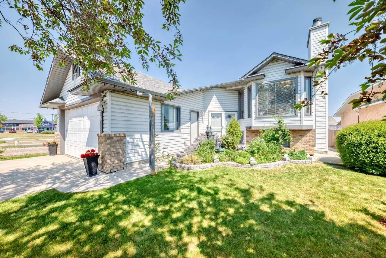 68 Harvest Oak Way NE
