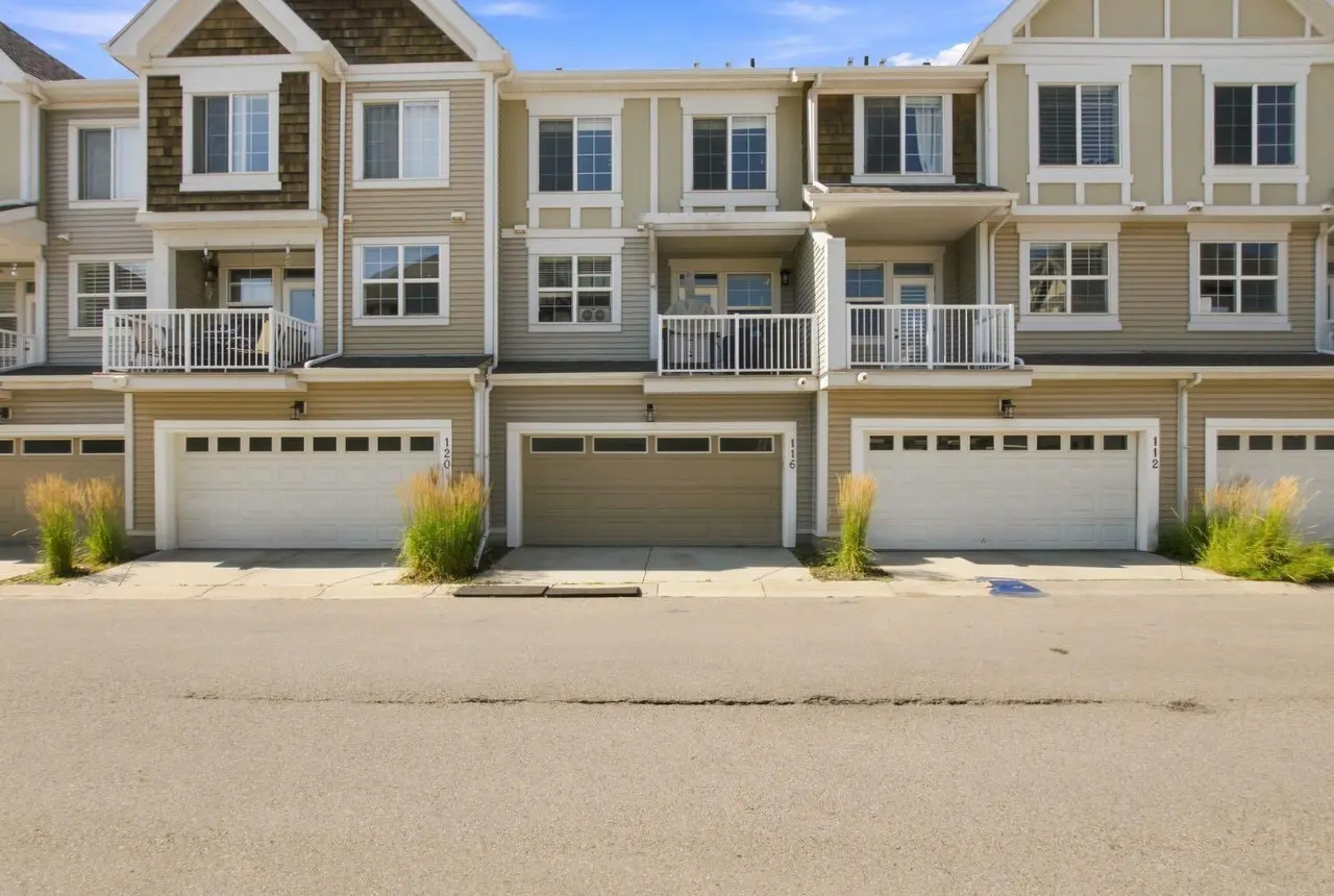 116, 130 New Brighton Way SE
