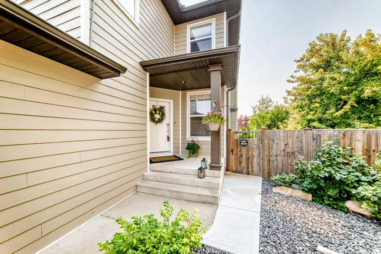 23 Everoak Bay SW