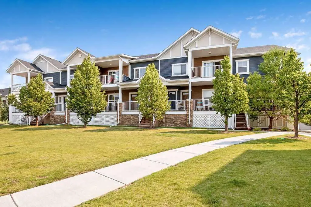 1206, 1225 Kings Heights Way SE