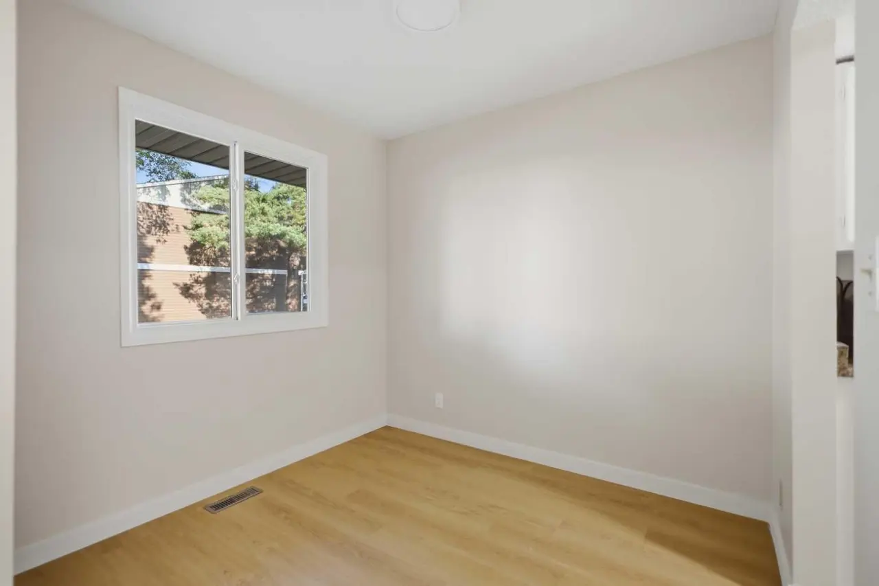82, 5935 63 Street 