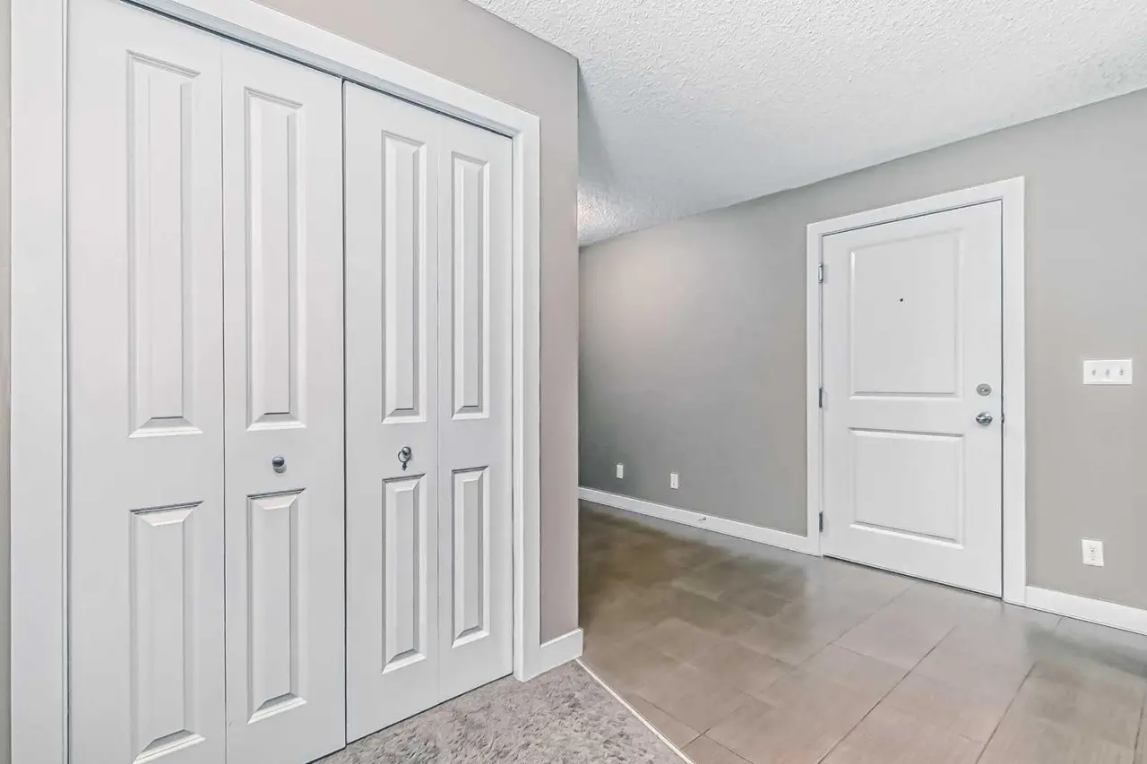 305, 195 Kincora Glen Road NW