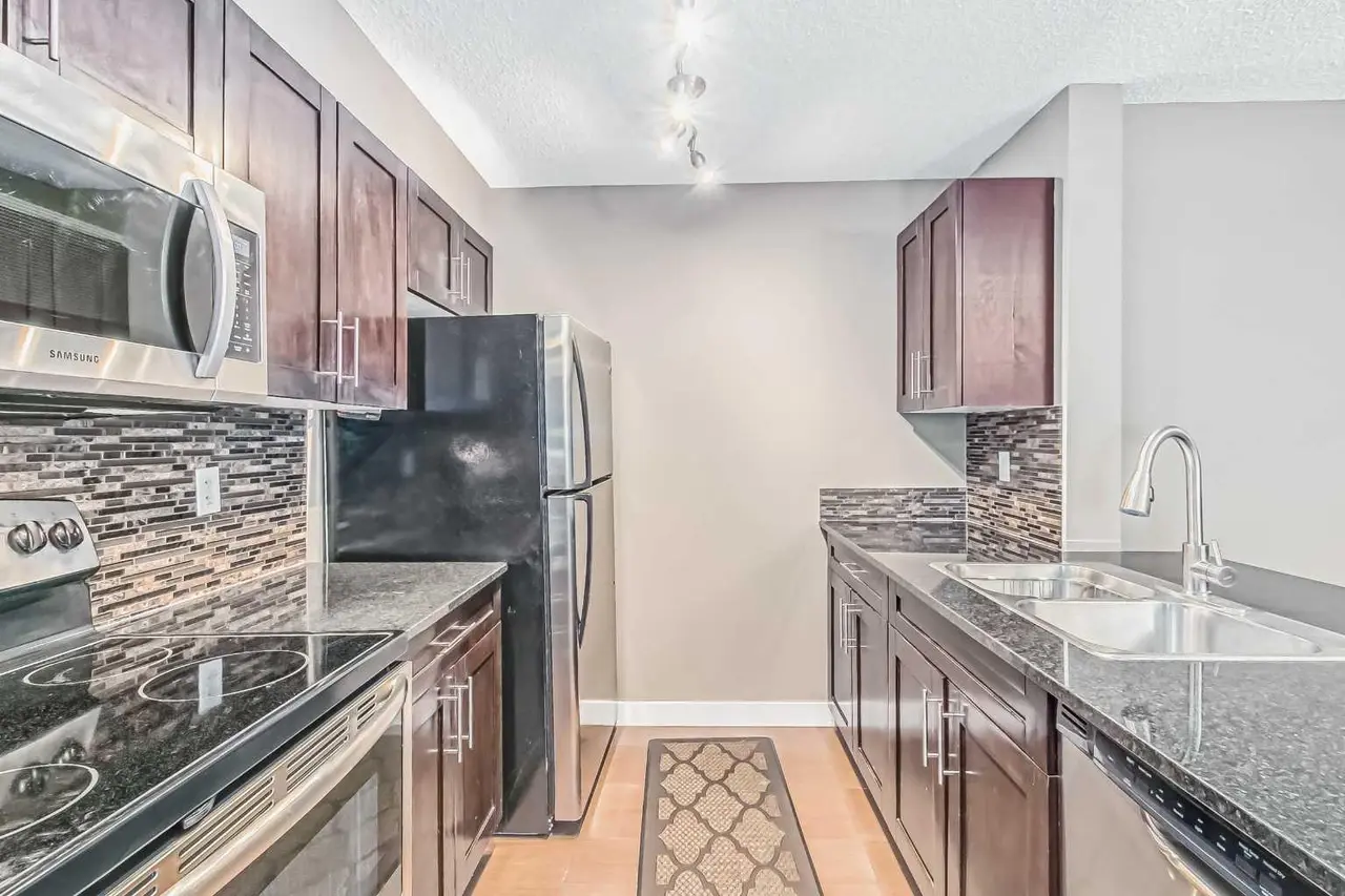 305, 195 Kincora Glen Road NW