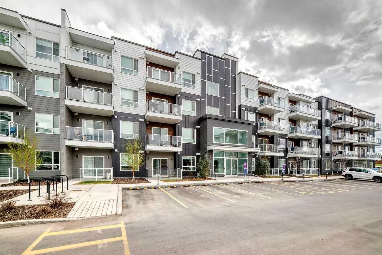 4315, 550 Belmont Street SW
