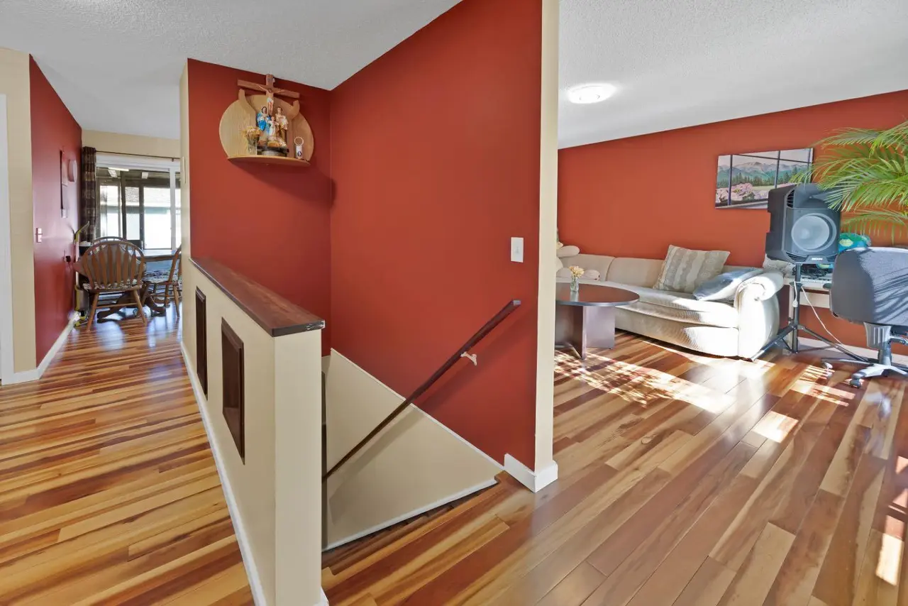 20 Falton Way NE