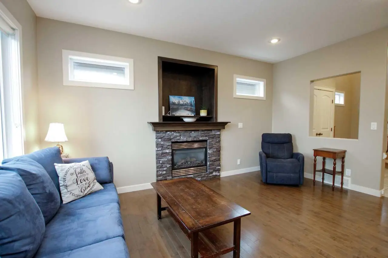 20 Connaught Crescent 