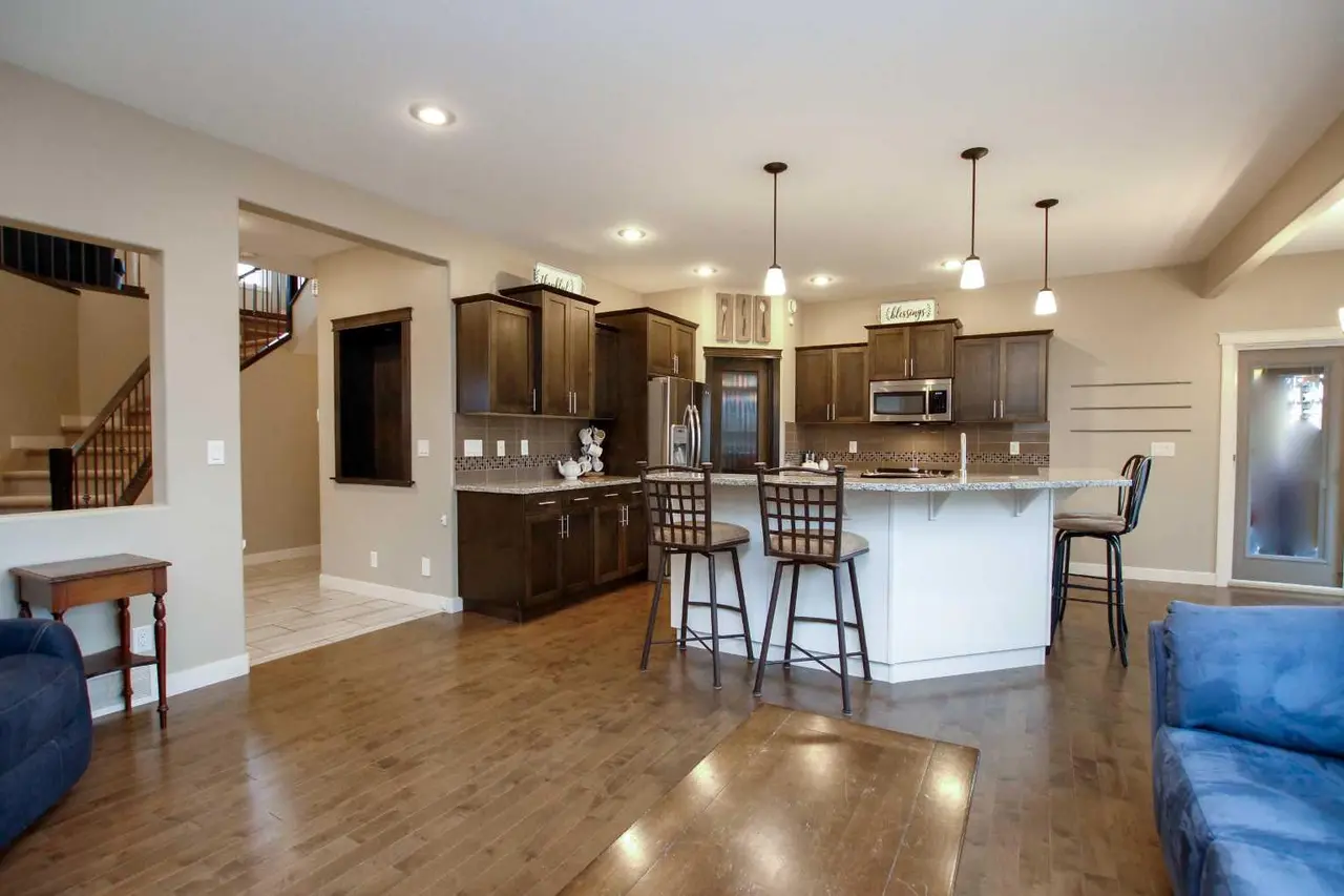 20 Connaught Crescent 