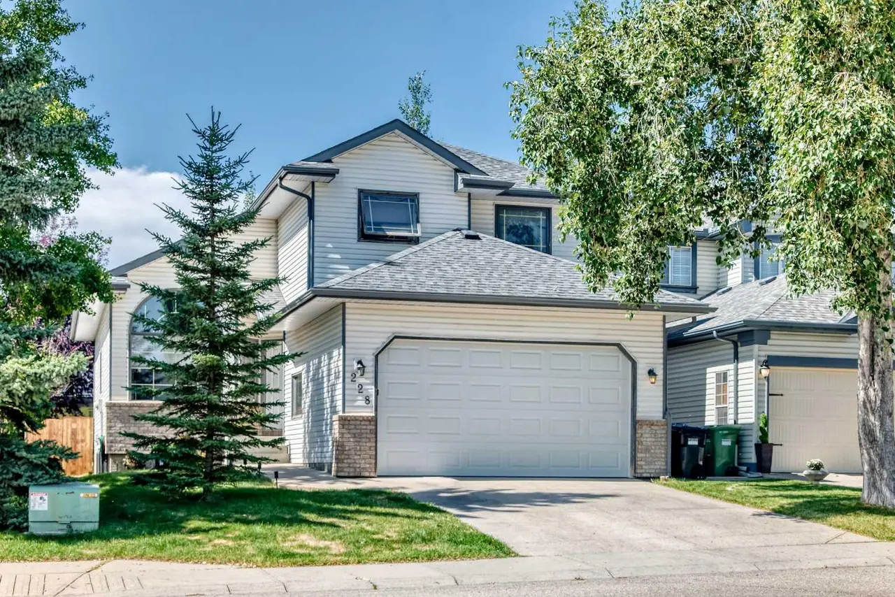 228 Arbour Ridge Way NW