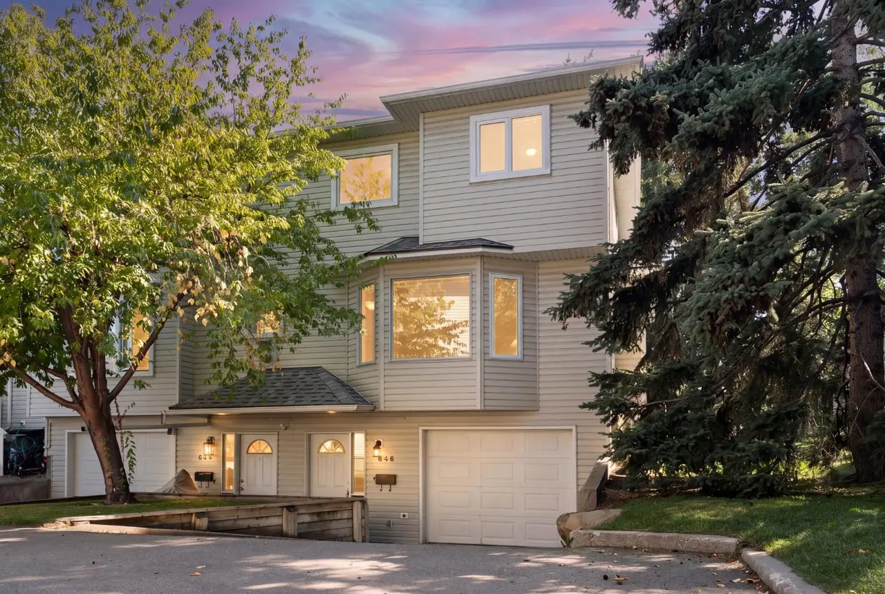 646 Killarney Glen Court SW