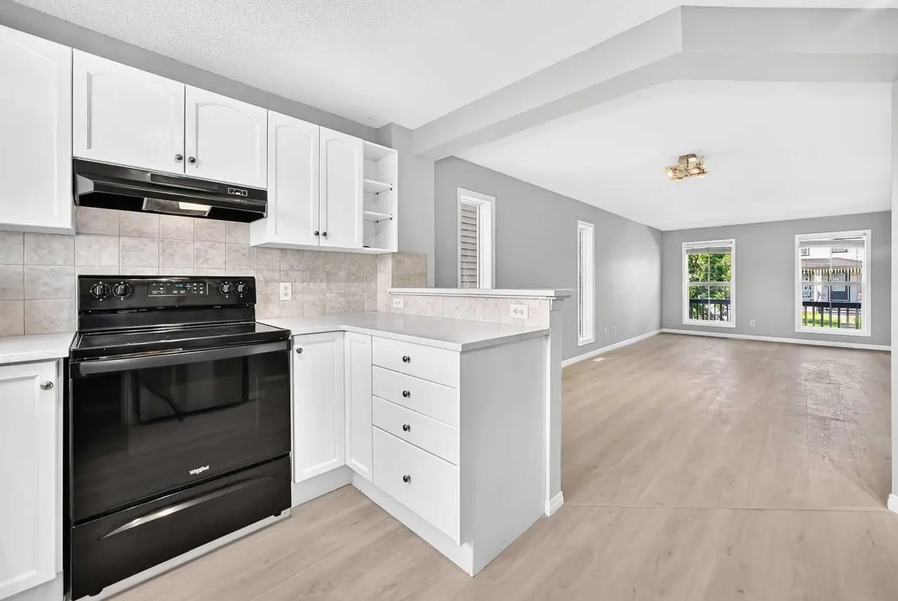 15 Prestwick Place SE