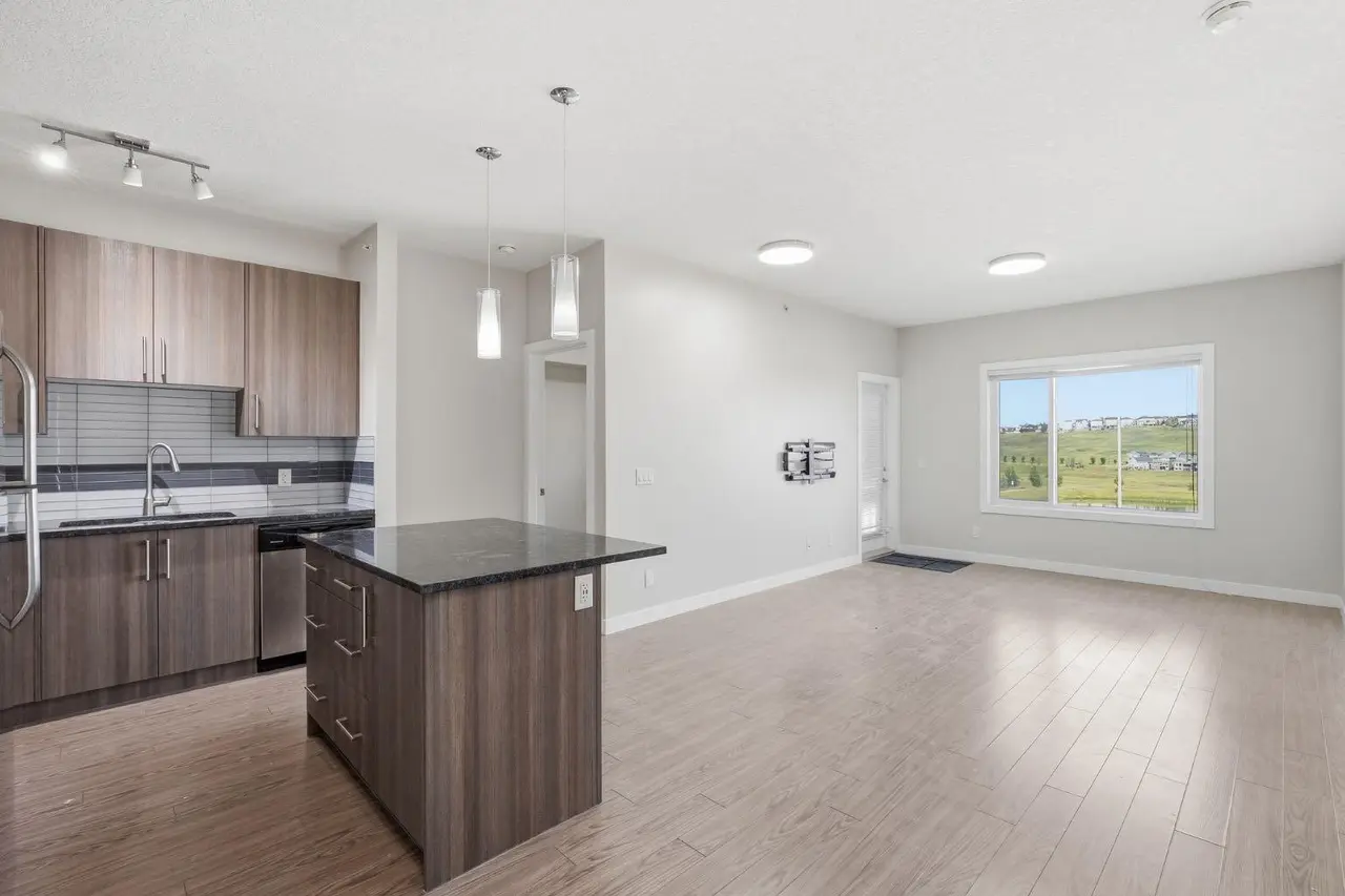 306, 4 Sage Hill Terrace NW