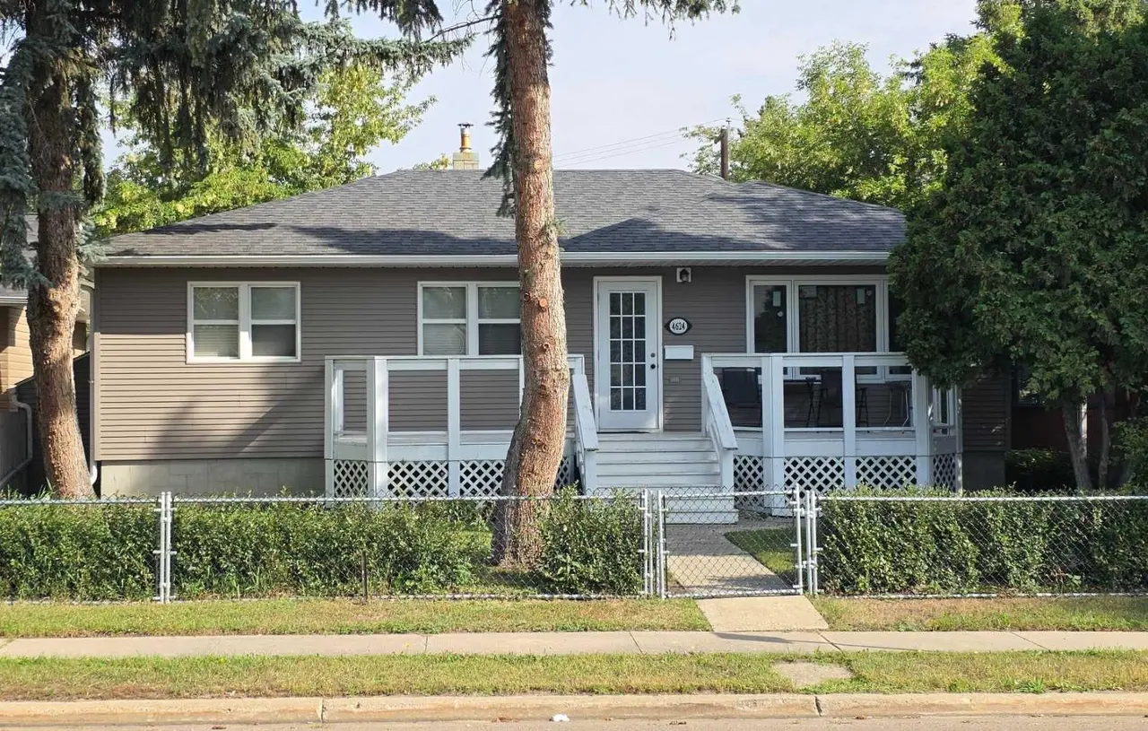 4624 49 Street 