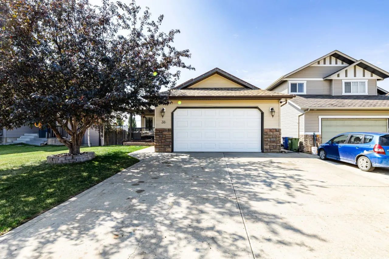 38 Ivany Close 