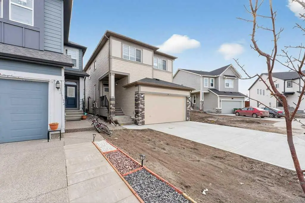 268 Cornerbrook Road NE