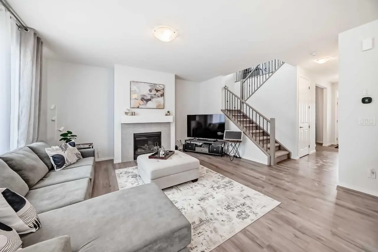 26 Carringwood Street NW