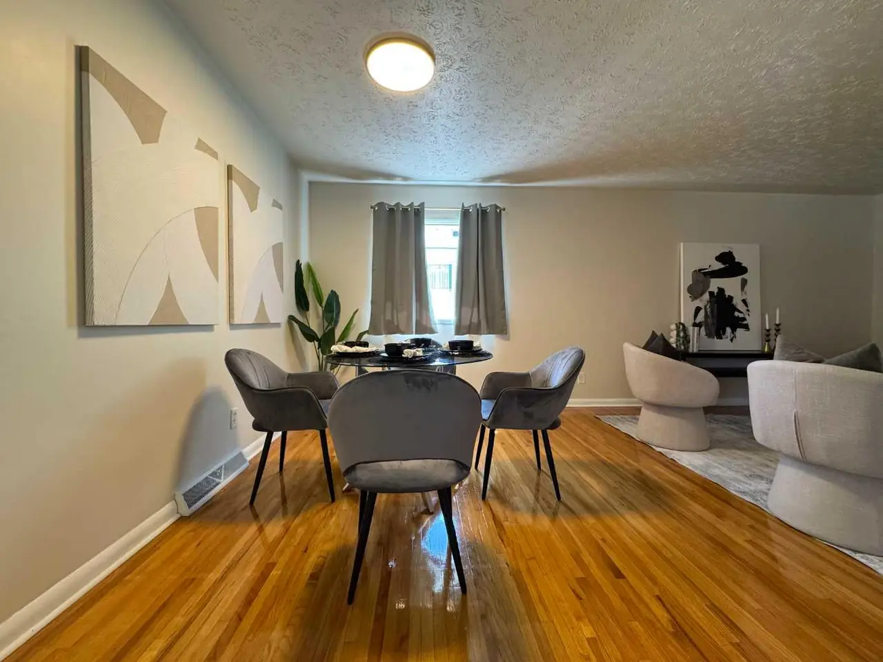 4312 45 Street SW