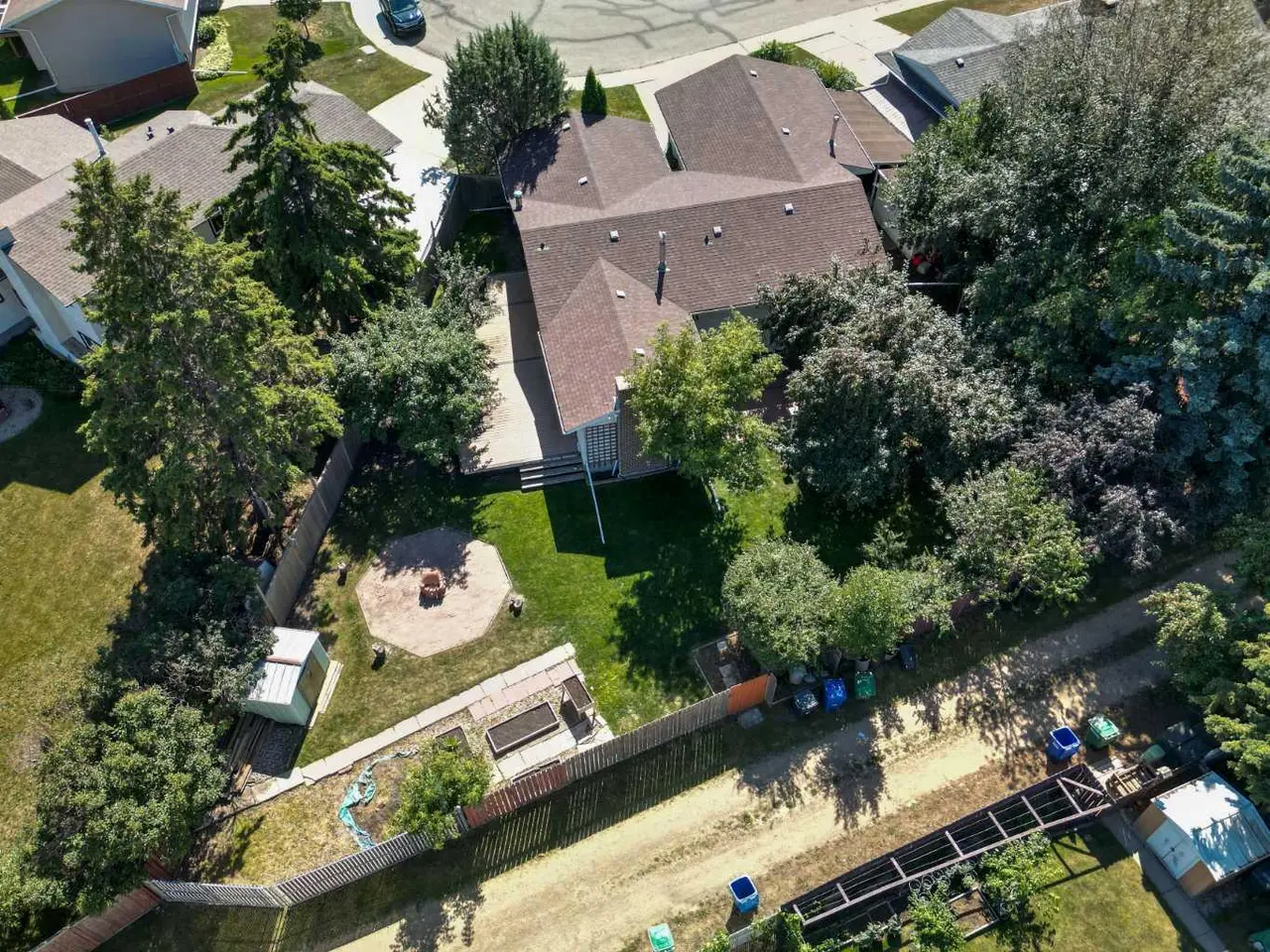 54 Patterson Crescent 