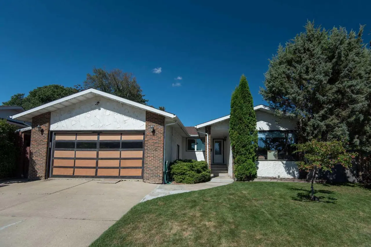 54 Patterson Crescent 