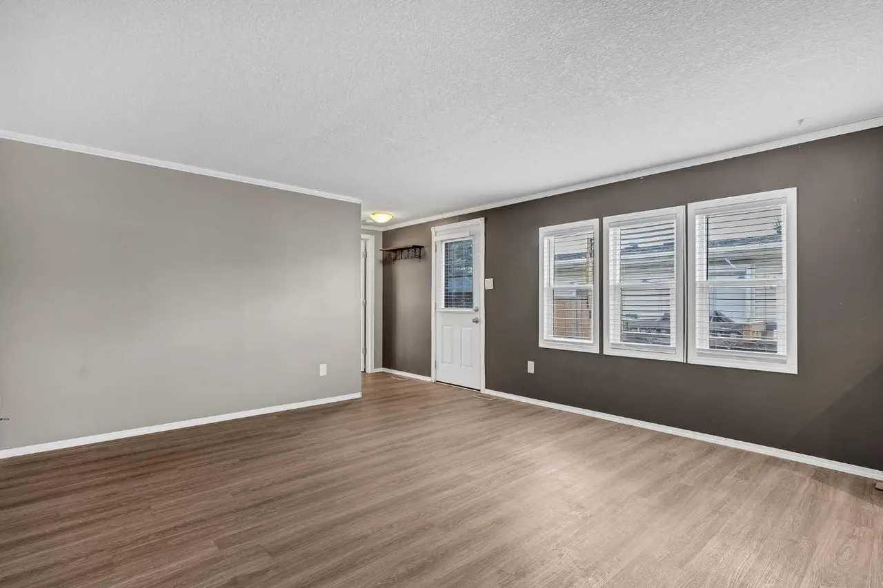 197 Spring Dale Circle SE