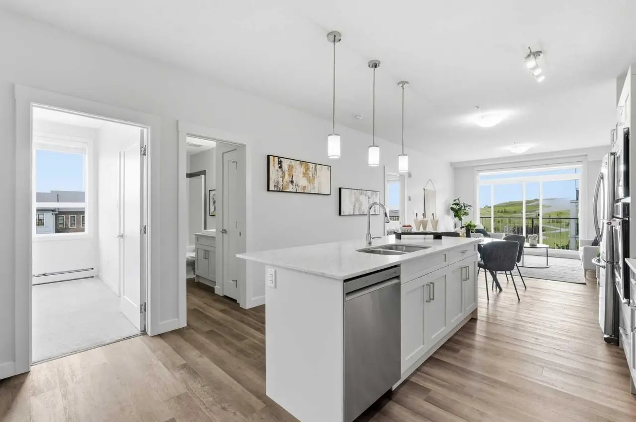 320, 20 Walgrove Walk SE