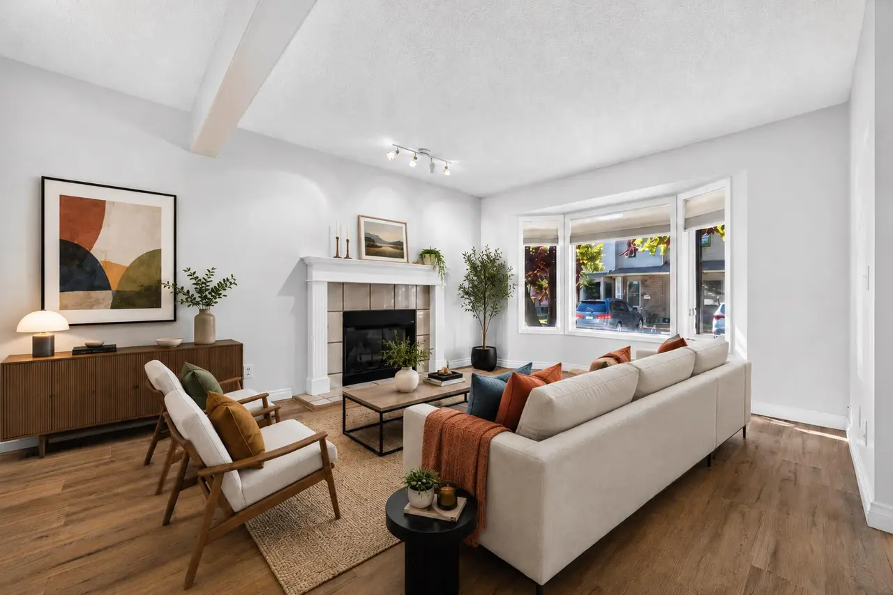 32 Patina Park SW