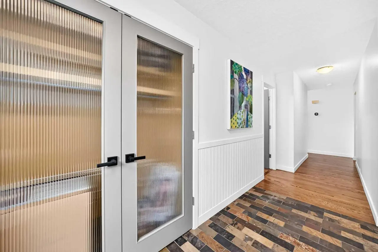 5839 Dalkeith Hill  