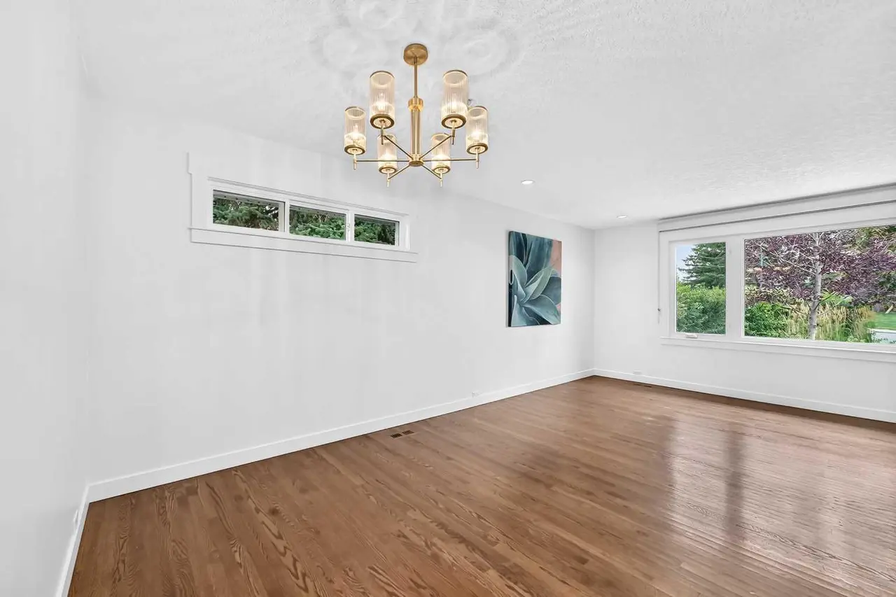 5839 Dalkeith Hill  