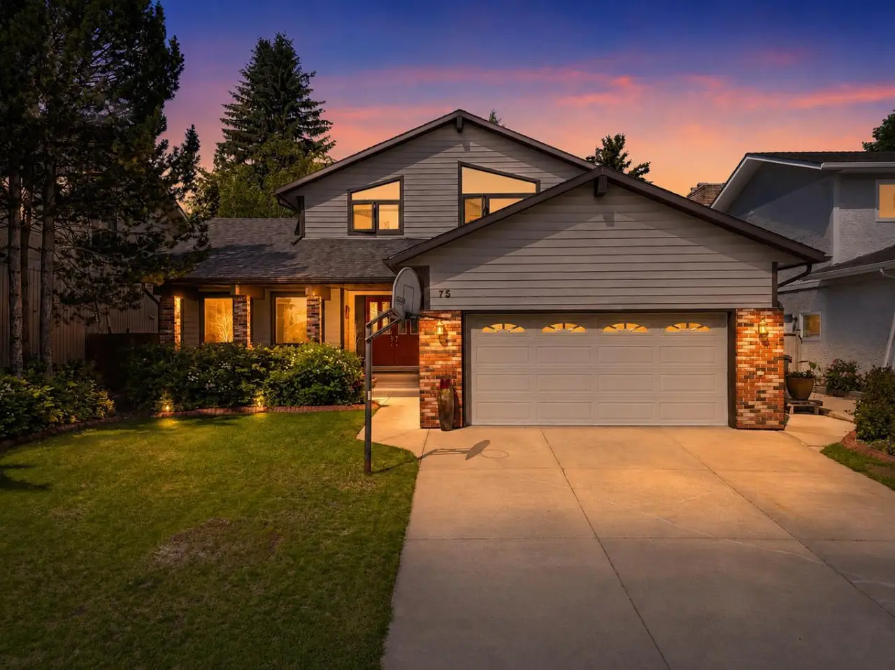 75 Deerbrook Road SE